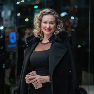 Toque aqui para seguir o perfil de Daiane Alves
